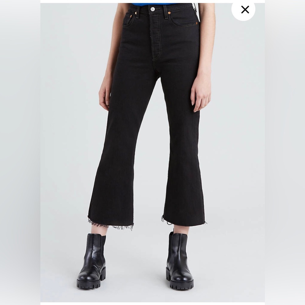 Levi’s Ribcage Cropped Flare Jeans